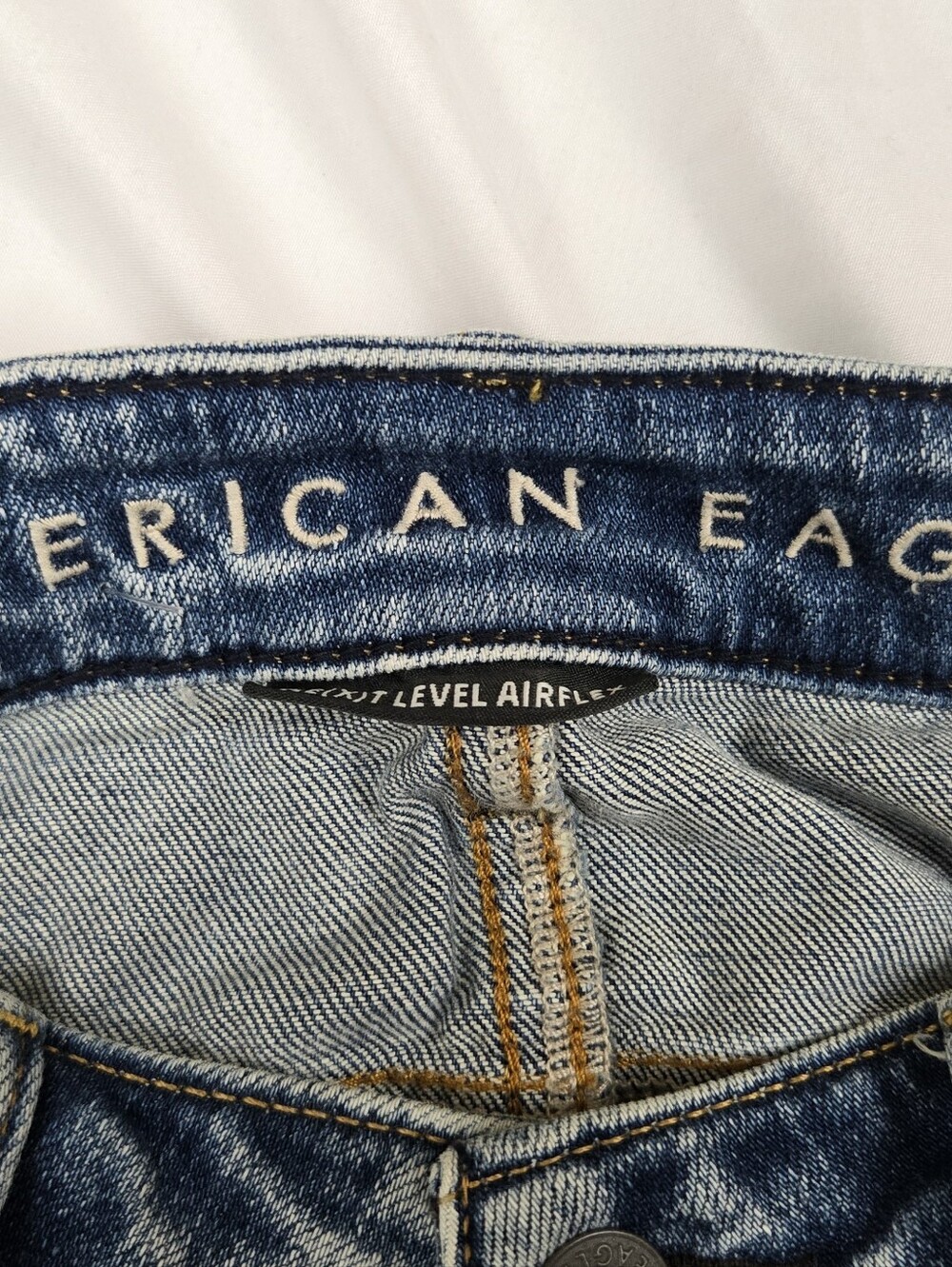 American Eagle Men's Distressed Ripped Jeans 30x34 Light Wash Stretch Denim - Picture 5 of 9